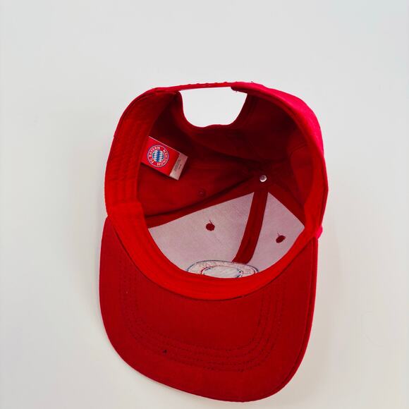 FC Bayern Munich Hat Cap Snapback Mens Red Soccer Football Adjustable - Picture 5 of 7